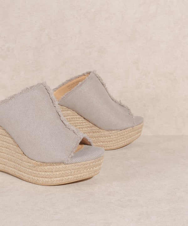 Bliss Distressed Linen Wedge