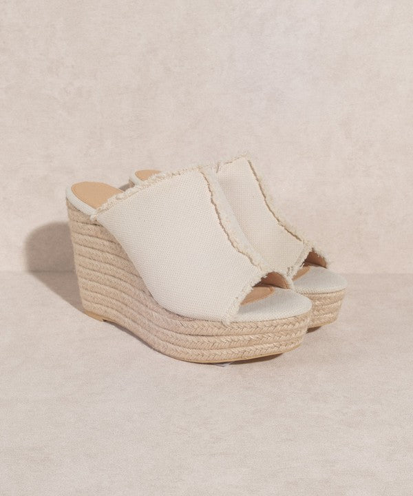 Bliss Distressed Linen Wedge