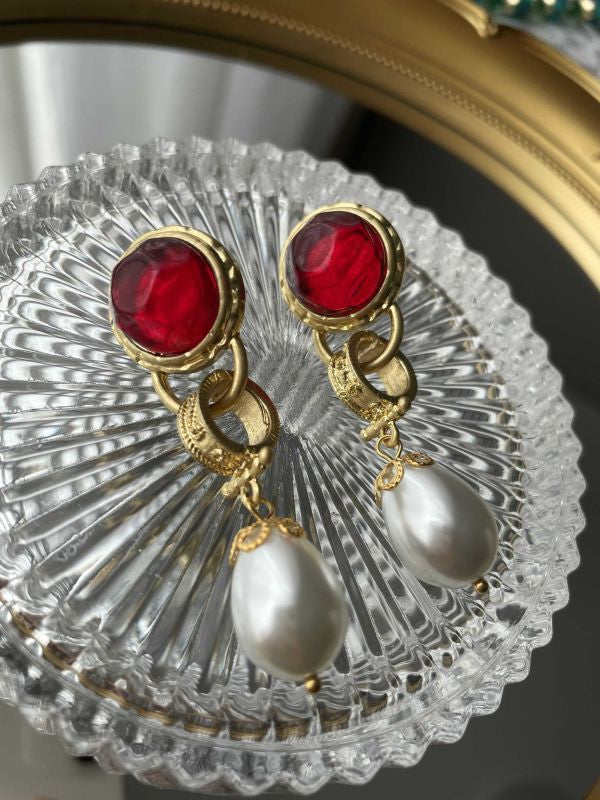 Vintage style red glass jelly retro earring